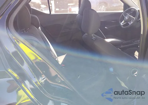 2021 Nissan Kicks Sv Xtronic Cvt z USA, uszkodzony, nr VIN 3N1CP5CV8ML504501